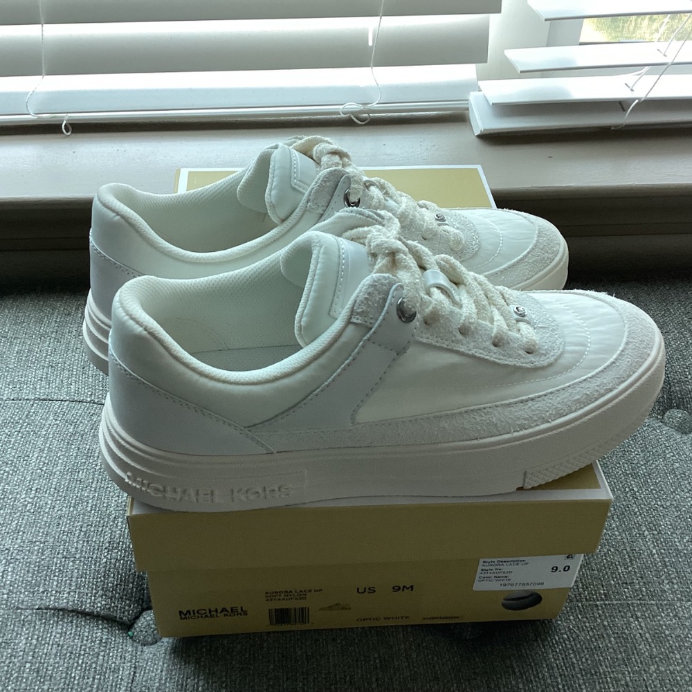 MICHAEL Michael Kors Women's Aurora Lace-Up Platform Sneakers, size 9